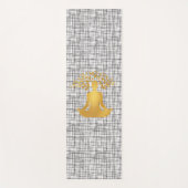 Gold vermittelnder Mann mit Baumklammern Yogamatte (Vorderseite)