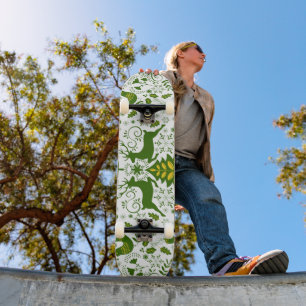 Gold Weihnachtswald Hirsche Vögel im Blut Skateboard
