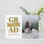 Gold & White Graduation Ankündigung (Stehend Vorderseite)