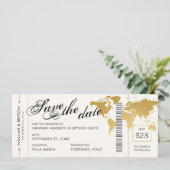 Gold World Map Boarding Pass Ticket Save the Date Ankündigung (Stehend Vorderseite)