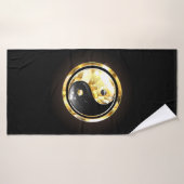 Gold Yin Yang auf schwarz Badehandtuch (Badehandtuch)