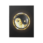 Gold Yin Yang auf schwarz Notizblock (Rotiert)
