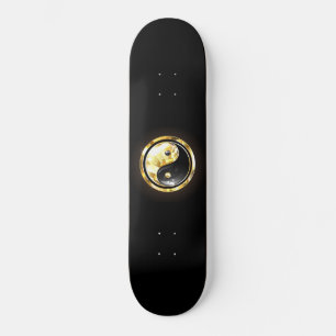 Gold Yin Yang auf schwarz Skateboard