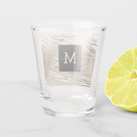 Gold Zebra Animal Print Monogram Schnapsglas (Rückseite)