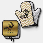 Gold Zickzack Mr & Mrs. Hearts Monogram Golden Ofenhandschuh & Topflappen-Set (Vorderseite/Rückseite)