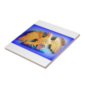 Goldadler auf blauen und weißen Kacheln (Seite)