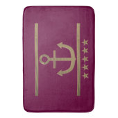 Goldanker auf weinrotem Hintergrund Badematte (Vorderseite Vertikal)