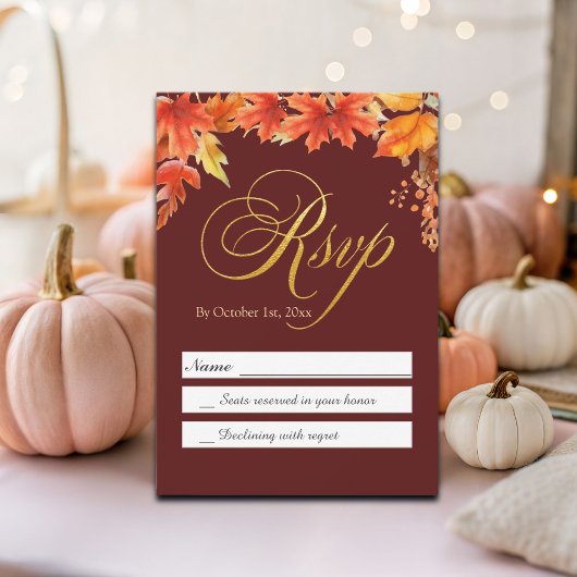 Goldbriefe fallen Blumenaple-Blätter Hochzeitsraba