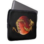Golddrache und Eclipse auf schwarzasischem Laptop- Laptopschutzhülle (Vorne Rechts)