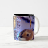 Golden Acorn und Eichhörnchen Zweifarbige Tasse (VorderseiteRechts)