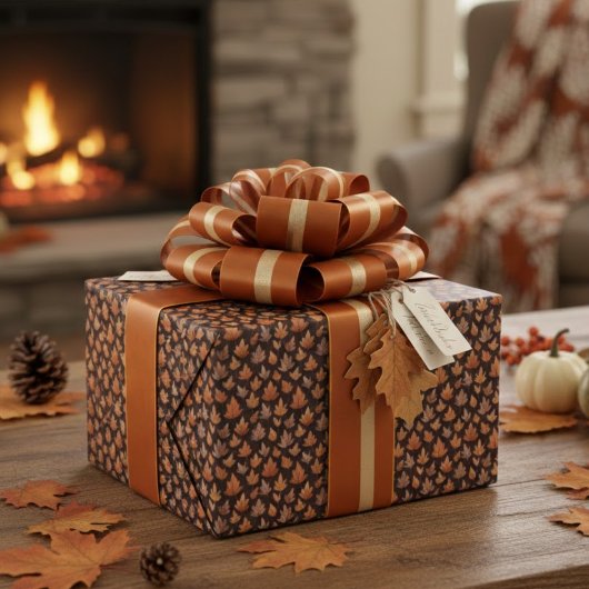 Golden Amber Brown Autumn Leaf Pattern Geschenkpapier