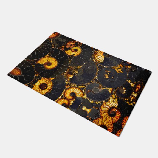 Golden Amber Schwarz Nautilus Muschel Muster, Foss Fußmatte (Schrägansicht)