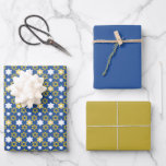 Golden and Blue Star von David Geschenkpapier Set<br><div class="desc">Das goldblaue und atemberaubende Design,  dieses Packpapier ist ideal für Hanukkah. Mit Star of David mit einem blauen und goldenen Muster,  bestellen Sie noch heute Ihre! Kunstwerk erstellt von: AMBillustrations http://www.etsy.com/shop/AMBillustrations/</div>