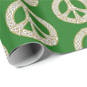Golden and White Celtic Peace Sign Muster Geschenkpapier (Rolleneckpunkt)