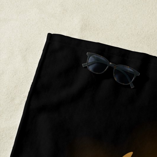 Golden Angel Wings auf schwarzem Hintergrund Strandtuch (Beispiel)