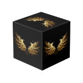 Golden Angel Wings auf schwarzem Hintergrund Würfel (Rückseite Schrägansicht)