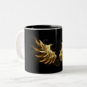 Golden Angel Wings auf schwarzem Hintergrund Zweifarbige Tasse (Vorderseite Links)