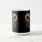 Golden Aries Zodiac Symbol mit Ornamenten Kaffeetasse (Mittel)