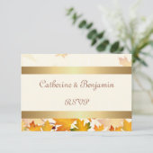 Golden Autumn Leaves Wedding RSVP Karte (Stehend Vorderseite)