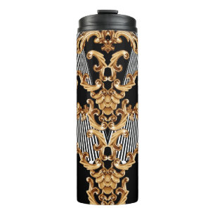 Golden barocke, aufwändige Dekoration. Thermosbecher