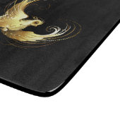 Golden Bird im schwarzen Hintergrund Schneidebrett (Ecke)