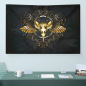 Golden Bird Skull auf schwarzem Hintergrund Banner (Messe)
