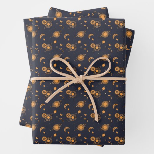Golden black celestial sun moon galaxy pattern geschenkpapier set (Beispiel)