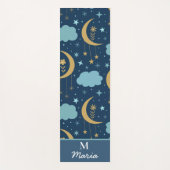 Golden Boho Moon mit Wolken Mit Monogramm Yogamatte (Vorderseite)