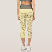 Golden-Brown Mandala Capri Leggings (Rückseite)