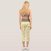 Golden-Brown Mandala Capri Leggings (Rückseite)