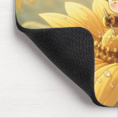 Golden Bumblebee in Bloom Dance.3 Mousepad (Ecke)