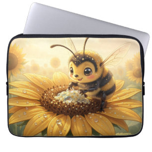 Golden Bumblebee in Bloom Dance.9 Laptopschutzhülle