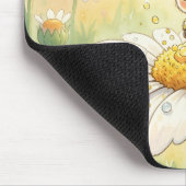 Golden Bumblebee in Bloom Dance Mousepad (Ecke)