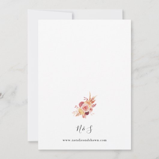 Golden Burgundy & Blush Pink Blues Hochzeit Einladung (Rückseite)