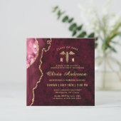 Golden Burgundy RN Nursing School Graduation Party Einladung (Stehend Vorderseite)