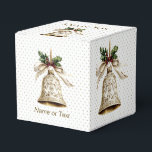 Golden Christmas Bell Shiny Stars Grüne Blätter Geschenkschachtel<br><div class="desc">Golden Christmas Bell Shiny Stars Grüne Blätter bevorzugen Boxen. Einzigartiges,  schönes,  stilvolles Design. Leicht personalisiert zu sein. Schriftart Stil,  Größe und Farben können geändert werden. Matching-Elemente verfügbar.</div>
