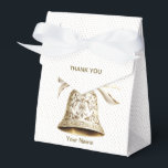 Golden Christmas Bell Shiny Stars Grüne Blätter Geschenkschachtel<br><div class="desc">Golden Christmas Bell Shiny Stars Grüne Blätter bevorzugen Boxen. Einzigartiges,  schönes,  stilvolles Design. Leicht personalisiert zu sein. Schriftart Stil,  Größe und Farben können geändert werden. Matching-Elemente verfügbar.</div>