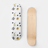 Golden Christmas Pine Tree Star und Ornamente Skateboard (Vorderseite)