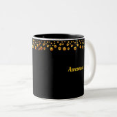 Golden Confetti und Personalisierter Text auf Schw Zweifarbige Tasse (VorderseiteRechts)