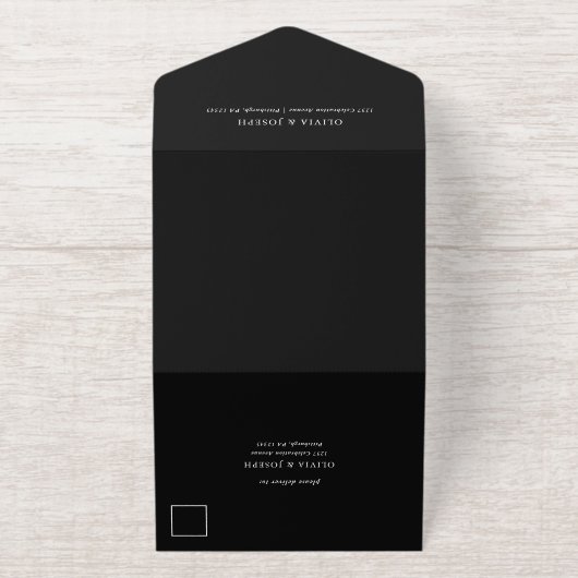 Golden Crest | Black Elegant Wedding Gold Foil All-in-One-Einladung (Außenseite)