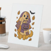 Golden Dog Ghost Halloween Sockelschild (In Situ)