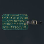 Golden Egyptian Hieroglyphs Typografie Ägypten Gepäckanhänger<br><div class="desc">Eine Hieroglyph ist jedes der grafischen Zeichen des Schriftsystems,  das von den alten Ägyptern erfunden wurde,  das die Wörter durch Figuren oder Symbole repräsentiert und nicht durch phonetische oder alphabetische Zeichen. Wenn Sie ein Liebhaber dieses uralten Schriftsystems sind,  ist dies für Sie.</div>