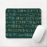 Golden Egyptian Hieroglyphs Typografie Ägypten Mousepad<br><div class="desc">Eine Hieroglyph ist jedes der grafischen Zeichen des Schriftsystems,  das von den alten Ägyptern erfunden wurde,  das die Wörter durch Figuren oder Symbole repräsentiert und nicht durch phonetische oder alphabetische Zeichen. Wenn Sie ein Liebhaber dieses uralten Schriftsystems sind,  ist dies für Sie.</div>