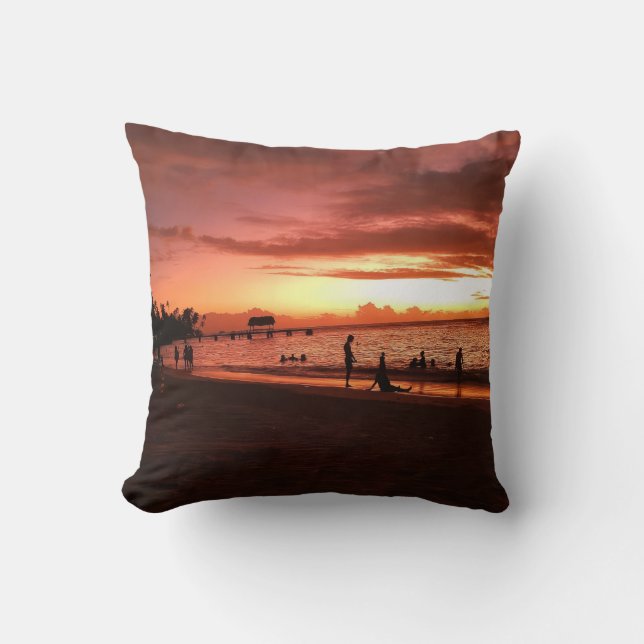 Golden Ember Sunset - Caribbean Beach Glow Kissen (Vorderseite)