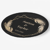 Golden Feathers on Black Probe Dinner Pappteller (Schrägansicht)