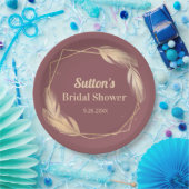 Golden Feathers on Mauve Brautparty Pappteller (Party)