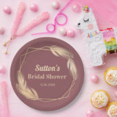 Golden Feathers on Mauve Brautparty Pappteller (Party)