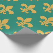 Golden Fleur-de-Lis auf Emerald Green Geschenkpapier (Ecke)