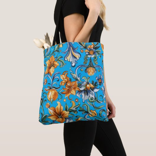 Golden Floral & Blue Iris Scroll Tasche (Von Nahem)