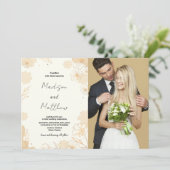 Golden Floral Wedding Einladungen mit Foto (Stehend Vorderseite)